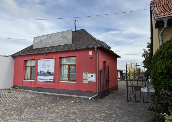 Prenájom dvoch samostatných bytových jednotiek v spoločnom dvore aj pre väčšiu skupinu ľudí