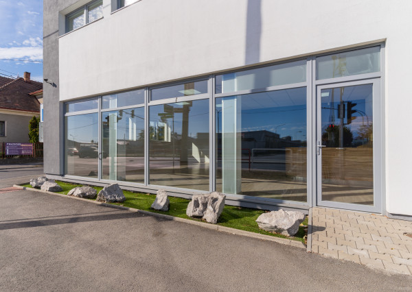 ARETÉ REAL – NOVOSTAVBA, 224m2 KOMERČNÝ PRIESTOR NA TOP MIESTE, PEZINOK, BRATISLAVSKÁ