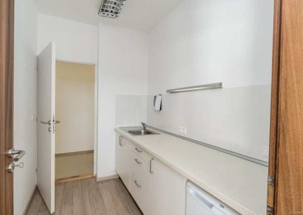 ARETÉ REAL – NOVOSTAVBA, 224m2 KOMERČNÝ PRIESTOR NA TOP MIESTE, PEZINOK, BRATISLAVSKÁ