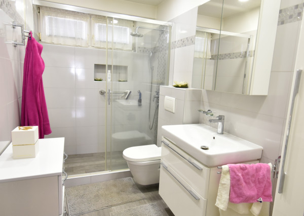 Areté real - predaj priestranného RD v Grinave