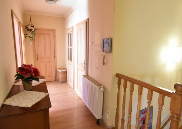 Areté real - predaj priestranného RD v Grinave