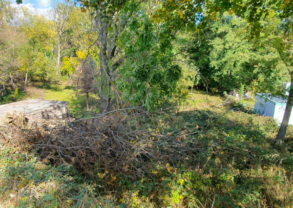 Areté real- Predaj pozemku 716m2 s možnosťou výstavby chaty.