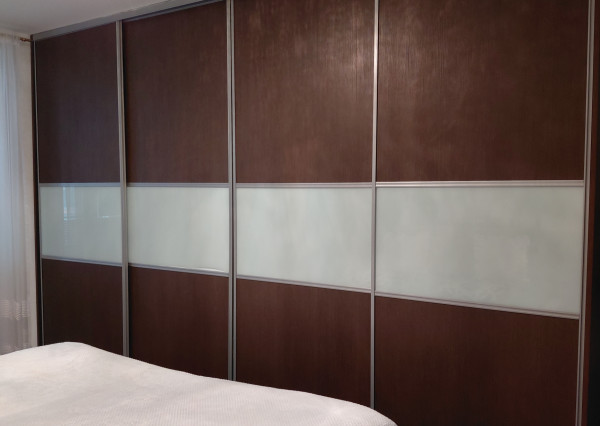 ARETÉ REAL- Predaj krásneho tehlového 2-izb bytu s veľkou výmerou, 2 loggie, murovaná pivnica, sídlisko Muškát v Pezinku