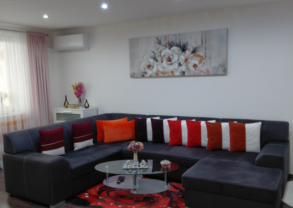 ARETÉ REAL- Predaj krásneho tehlového 2-izb bytu s veľkou výmerou, 2 loggie, murovaná pivnica, sídlisko Muškát v Pezinku