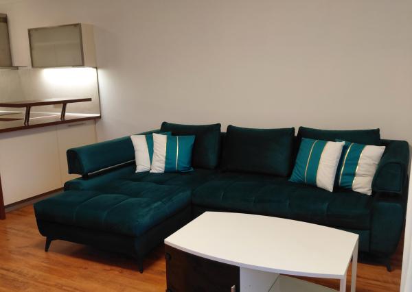 Areté real-prenájom slnečného 2 iz. bytu s balkónom, komorou, parkovacím státím, Slovenský Grob