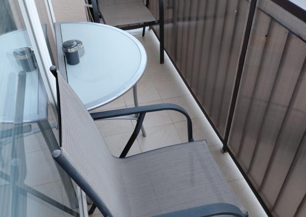 Areté real-prenájom slnečného 2 iz. bytu s balkónom, komorou, parkovacím státím, Slovenský Grob