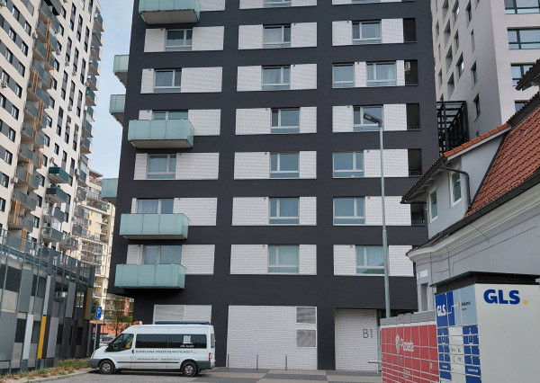 ARETÉ REAL- PRENÁJOM KRÁSNEHO 2 IZ.BYTU, TRNAVSKÁ CESTA-JÉGÉHO ALEJ, VNÚTORNÉ PARKOVACIE STÁTIE , ZARIADENÝ