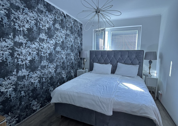 ARETÉ REAL - Predaj, svetlého, priestranného, kompletne zrekonštruovaného 3-izbového bytu s loggiou a pivnicou vo výbornej lokalite.