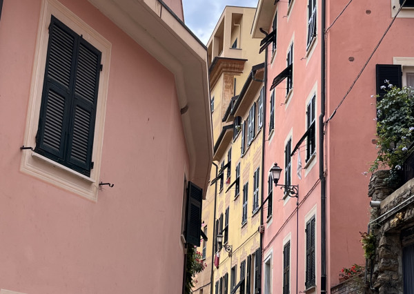 DOPYT - Pre konkrétneho klienta hľadáme väčší byt v Starom Meste, Palisády a blízke okolie