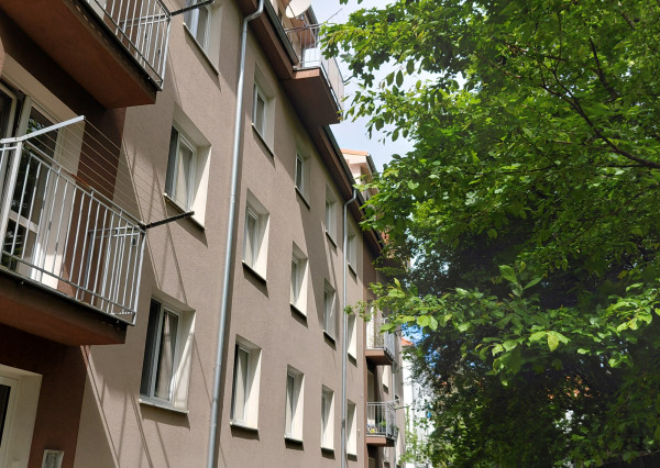 ARETÉ REAL- PREDAJ TEHLOVÉHO 2IZB.BYTU V PEZINKU, CENTRUM,  S BALKÓNOM A MUROVANOU PIVNICOU