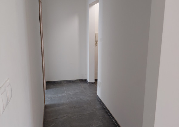 ARETE REAL-PREDAJ 3 IZBOVÉHO BYTU V SENCI, SLNEČNÝ, PRIESTRANNÝ, REKONŠTRUKCIA