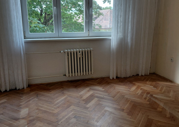 ARETÉ REAL- PREDAJ -TEHLOVÝ 4 IZB.BYT S TERASOU  PRIESTOR KDE SA RODIA KRÁSNÉ CHVÍLE S RODINOU, KÚSOK OD CENTRA MESTA PEZINOK