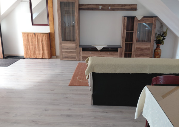 Areté real-prenájom slnečného 3iz. bytu s balkónom v rodinnom dome blízko centra mesta Pezinok