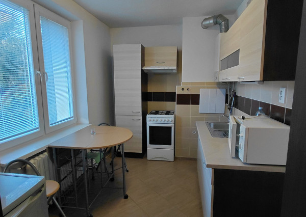 ARETÉ REAL-PREDAJ 2 IZBOVÉHO BYTU V PEZINKU, SLNEČNÝ, PRIESTRANNÝ, REKONŠTRUKCIA-CENTRUM