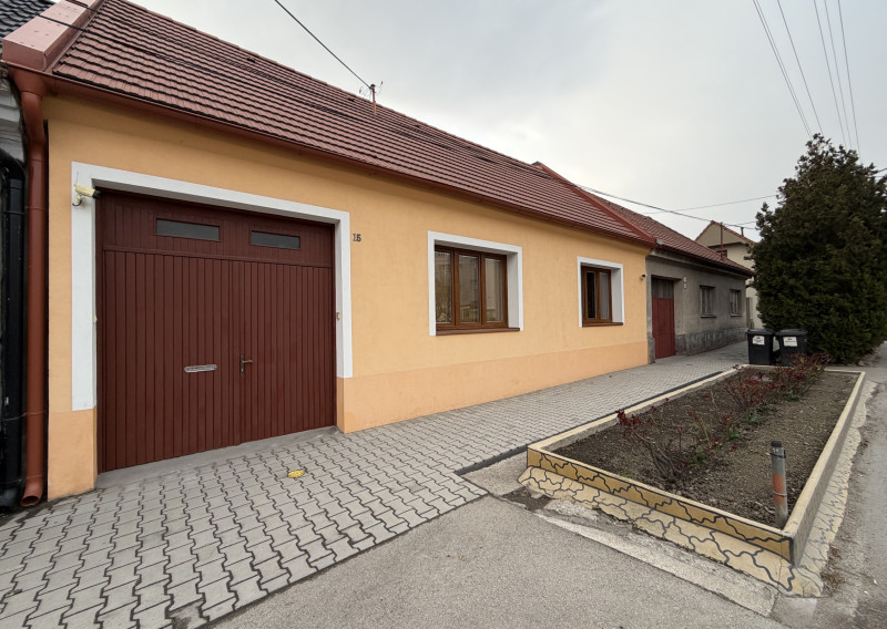 arete.sk – KÚSOK ROMANTICKÉHO VIDIEKA V CENTRE MESTA, PEZINOK, KALINČIAKOVA