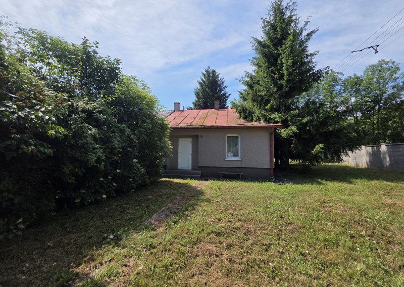ARETÉ REAL- PONÚKAME NA PREDAJ RODINNÝ DOM NA SLNEČNOM, VEĽKORYSOM POZEMKU V PEZINKU