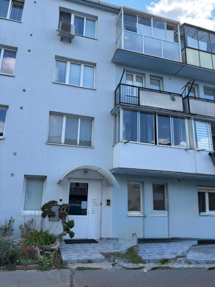 Areté Real - Predaj 2-izbového bytu s veľkorysou výmerou, balkónom a murovanou pivnicou