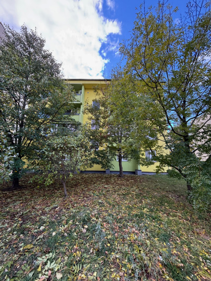 Areté real - Predaj 3-izbového bytu v Modre so zasklenou, zateplenou a vykurovanou loggiou