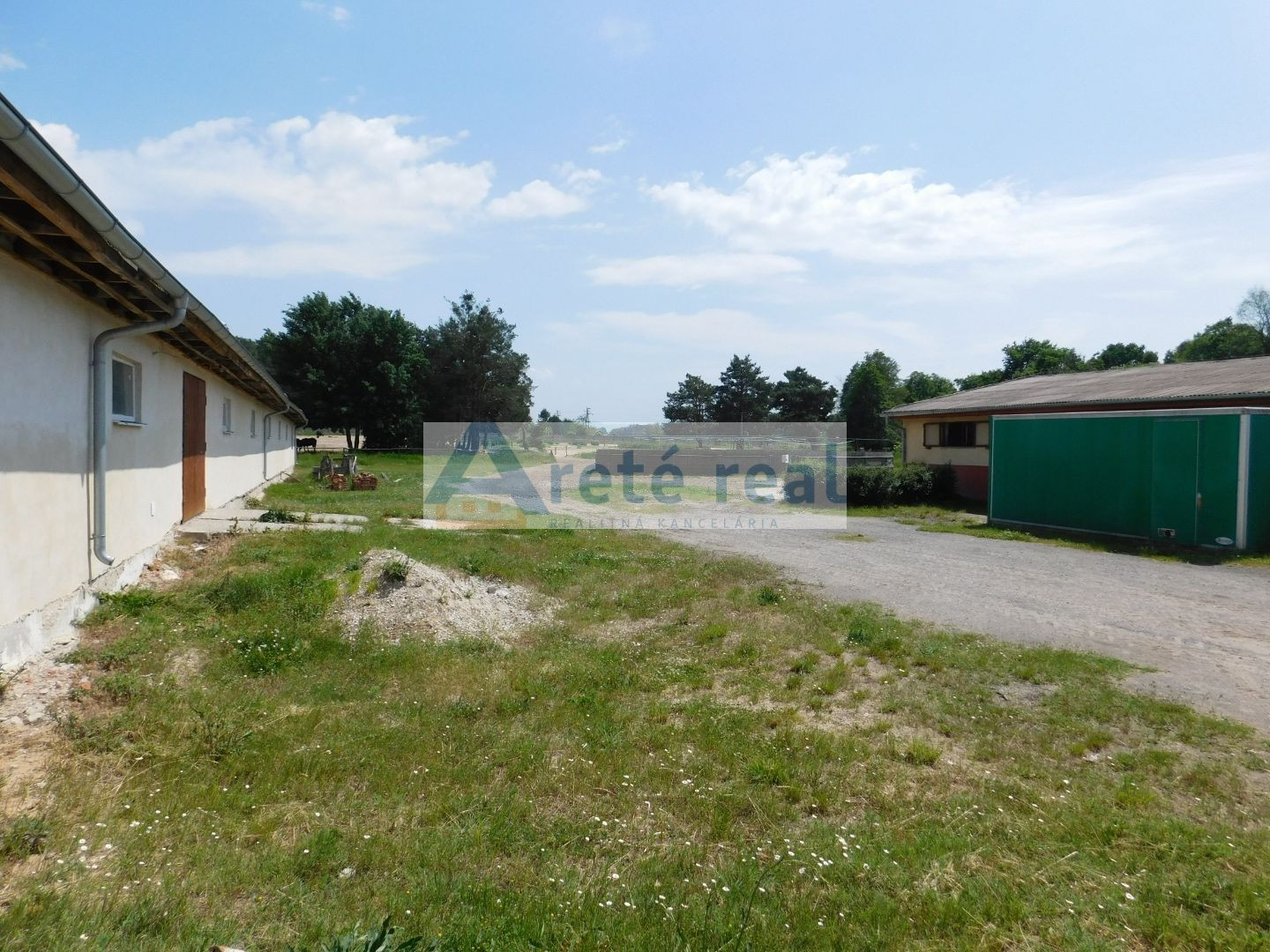 ARETÉ REAL - PREDAJ 5,6 ha POZEMKU NA VÝROBU A SKLADY, LAKŠÁRSKA NOVÁ VES