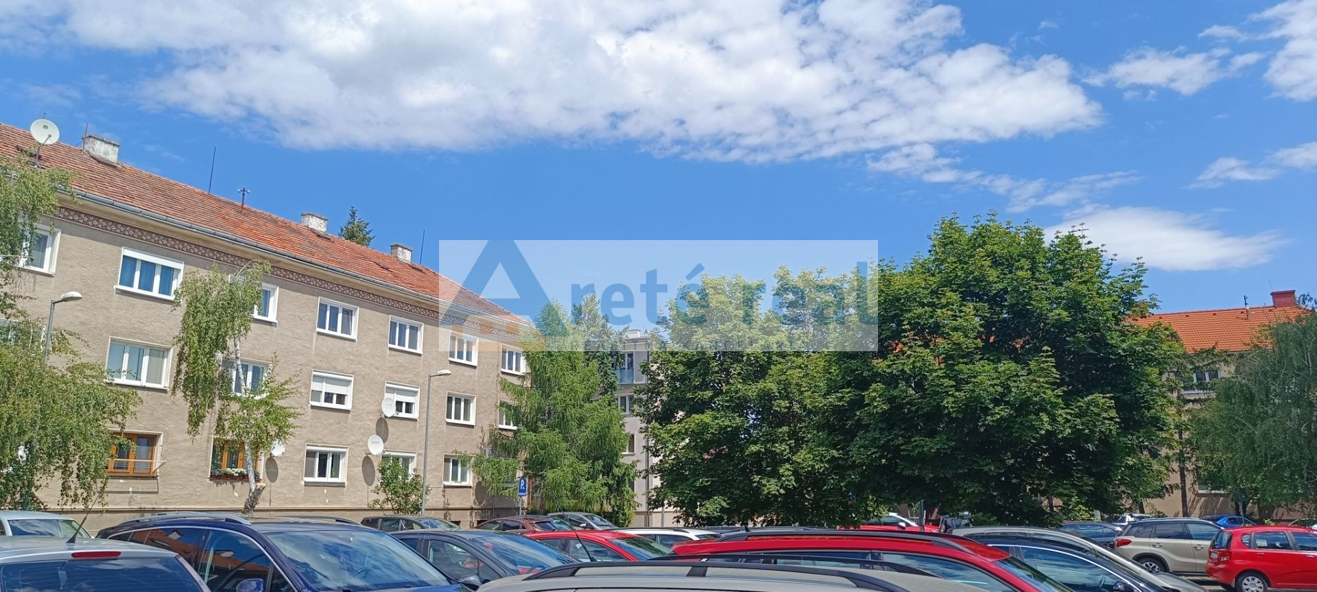 ARETÉ REAL - REZERVOVANÉ! PREDAJ ZAUJÍMAVÉHO 2-IZ.BYTU V CENTRE MESTA PEZINKA, TEHLOVÝ,PIVNICA