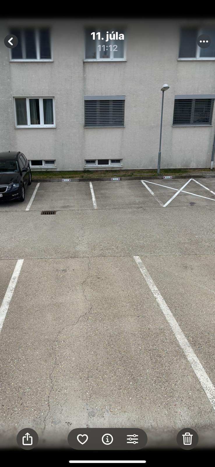 Arete real- Prenájom parkovacieho státia v Pezinku, ul. dona Sandtnera