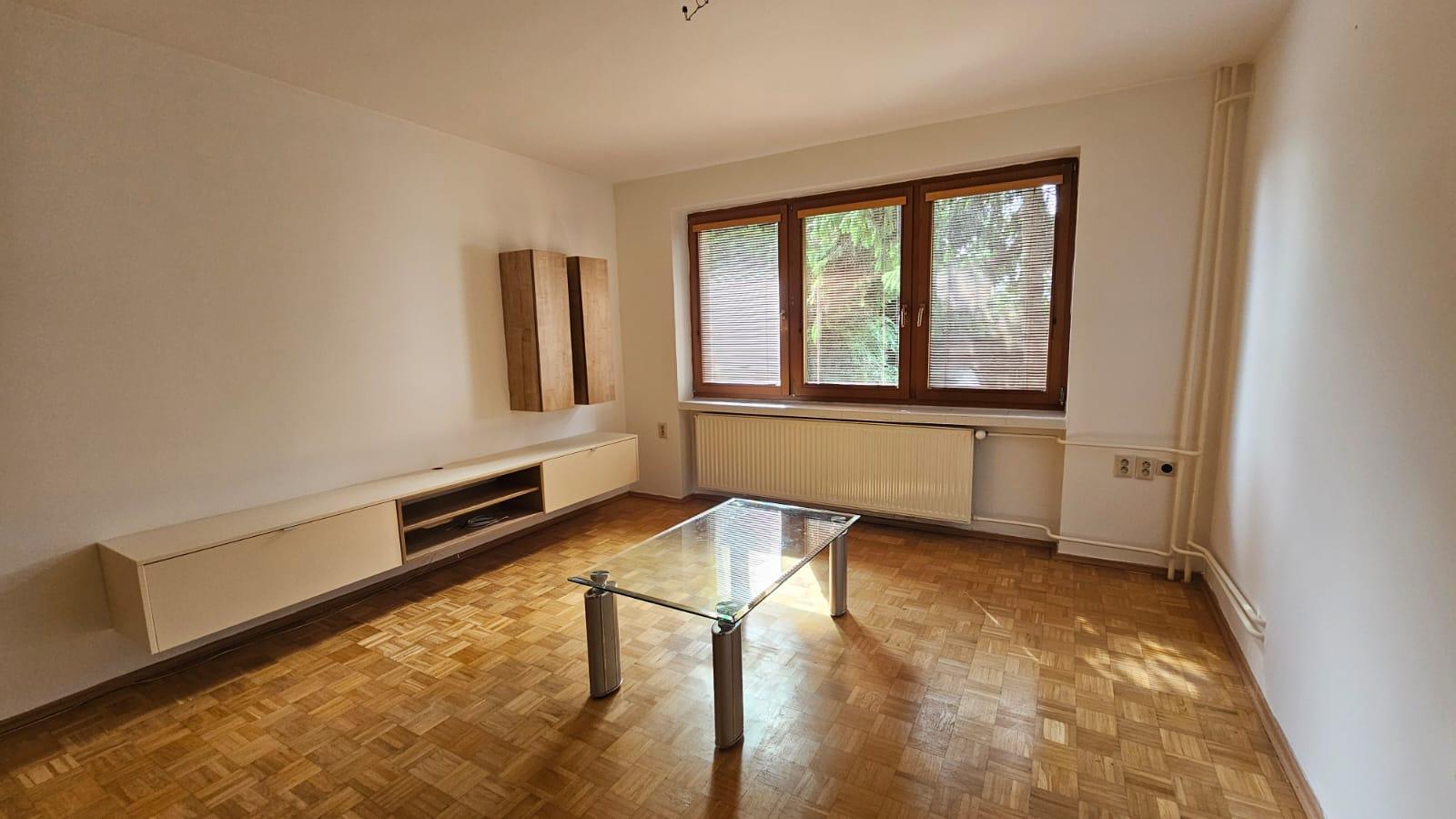 ARETÉ REAL- Predaj 4 izbového rodinného domu vo Svätom Jure, Bratislavská ulica. Kúpou voľný.