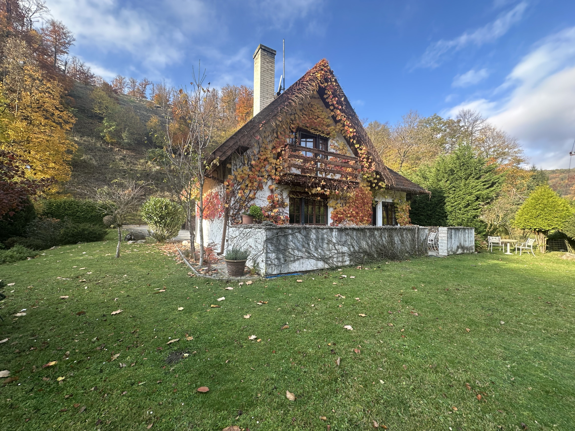 ARETÉ REAL – DOM ALEBO CHATU VHODNÚ AJ NA CELOROČNÉ BÝVANIE, PEZINOK, STUPY