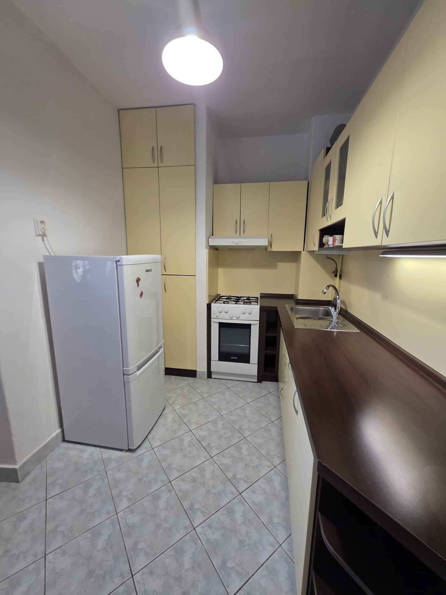 Areté real - Prenájom útulného 1- izbového tehlového bytu vo výbornej lokalite v širšom centre Pezinka, ul. Za hradbami