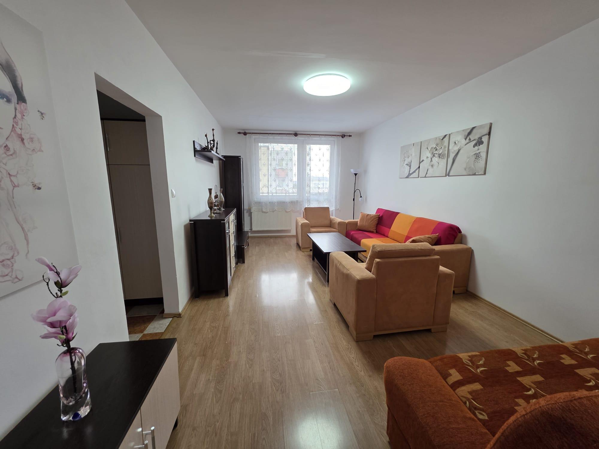 Areté real- Predaj priestranného 2-izbového bytu v dobrej lokalite, ul. Muškátová, Pezinok