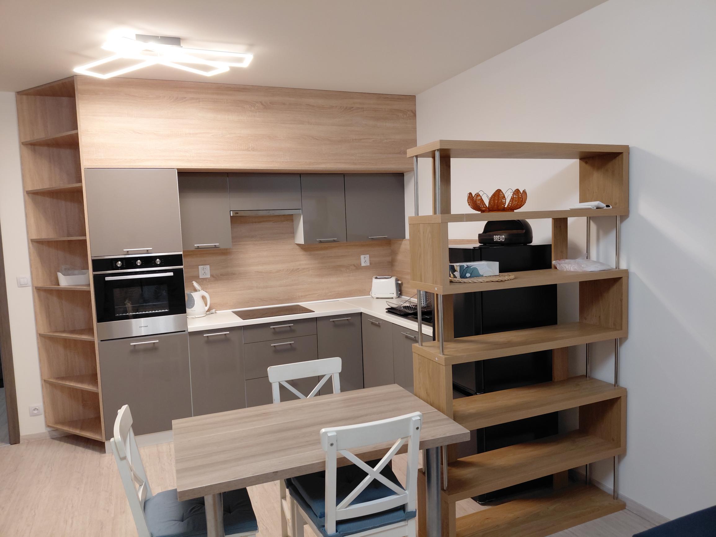 ARETÉ REAL- PRENÁJOM KRÁSNEHO 2 IZ.BYTU, JÉGÉHO ALEJ, LOGGIA,VNÚTORNÉ PARKOVACIE STÁTIE , ZARIADENÝ