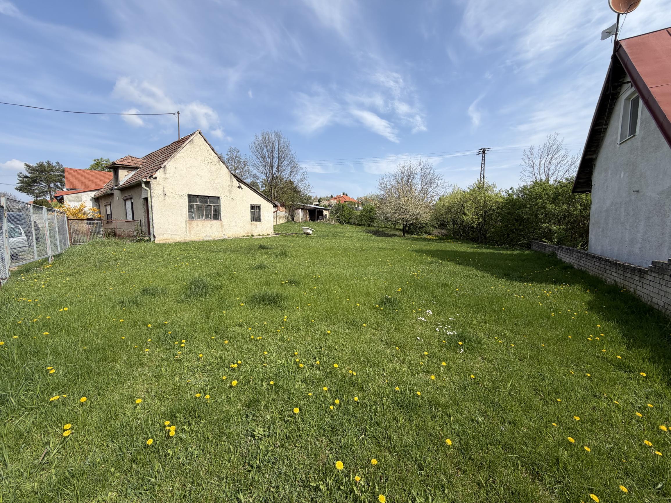 ARETÉ REAL – PREDAJ NÁDHERNÉHO 677m2 STAVEBNÉHO POZEMKU, BOROVÁ