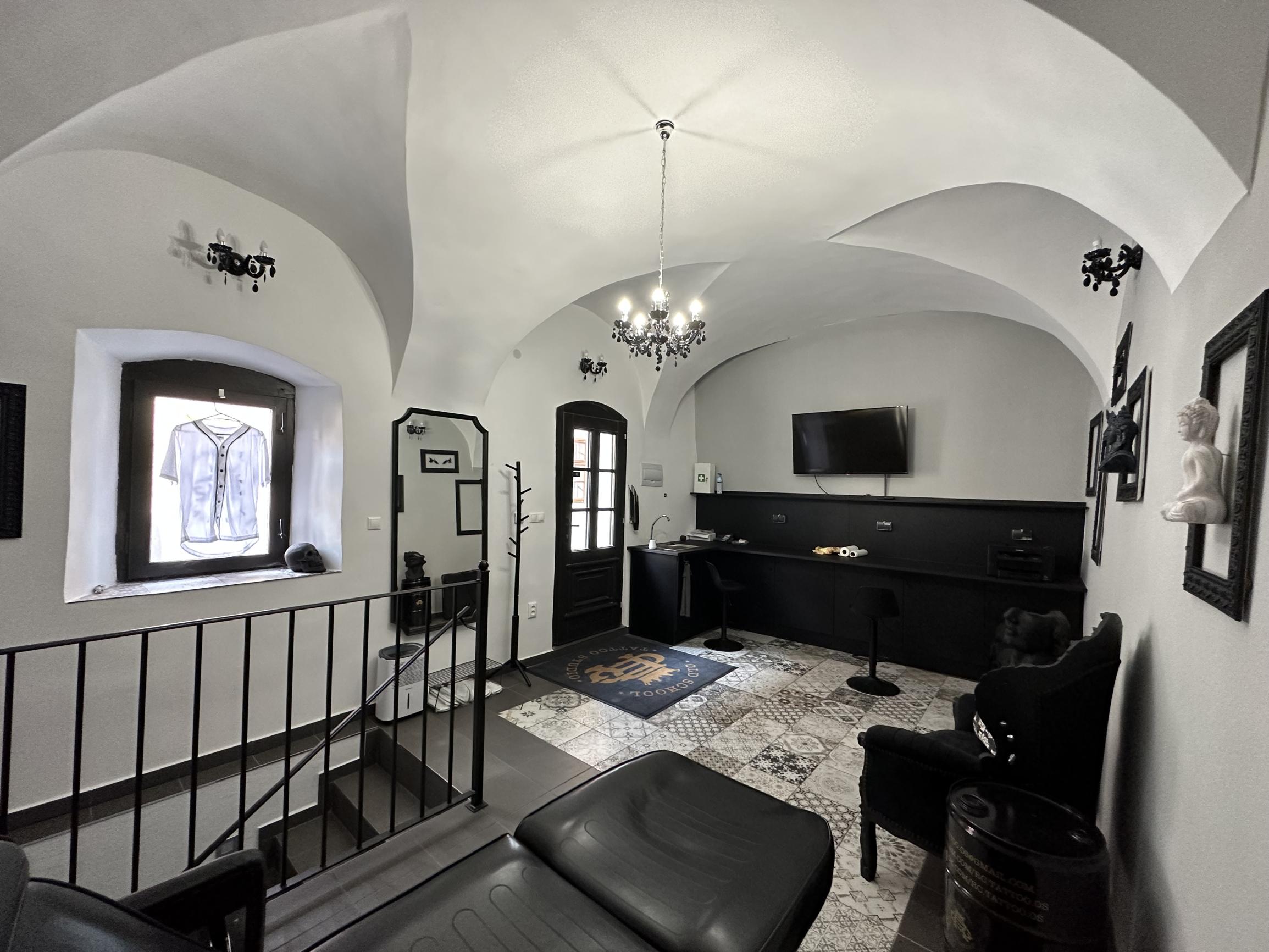 ARETÉ REAL - KOMERČNÝ PRIESTOR V CENTRE MESTA, PEZINOK, POTOČNÁ 1