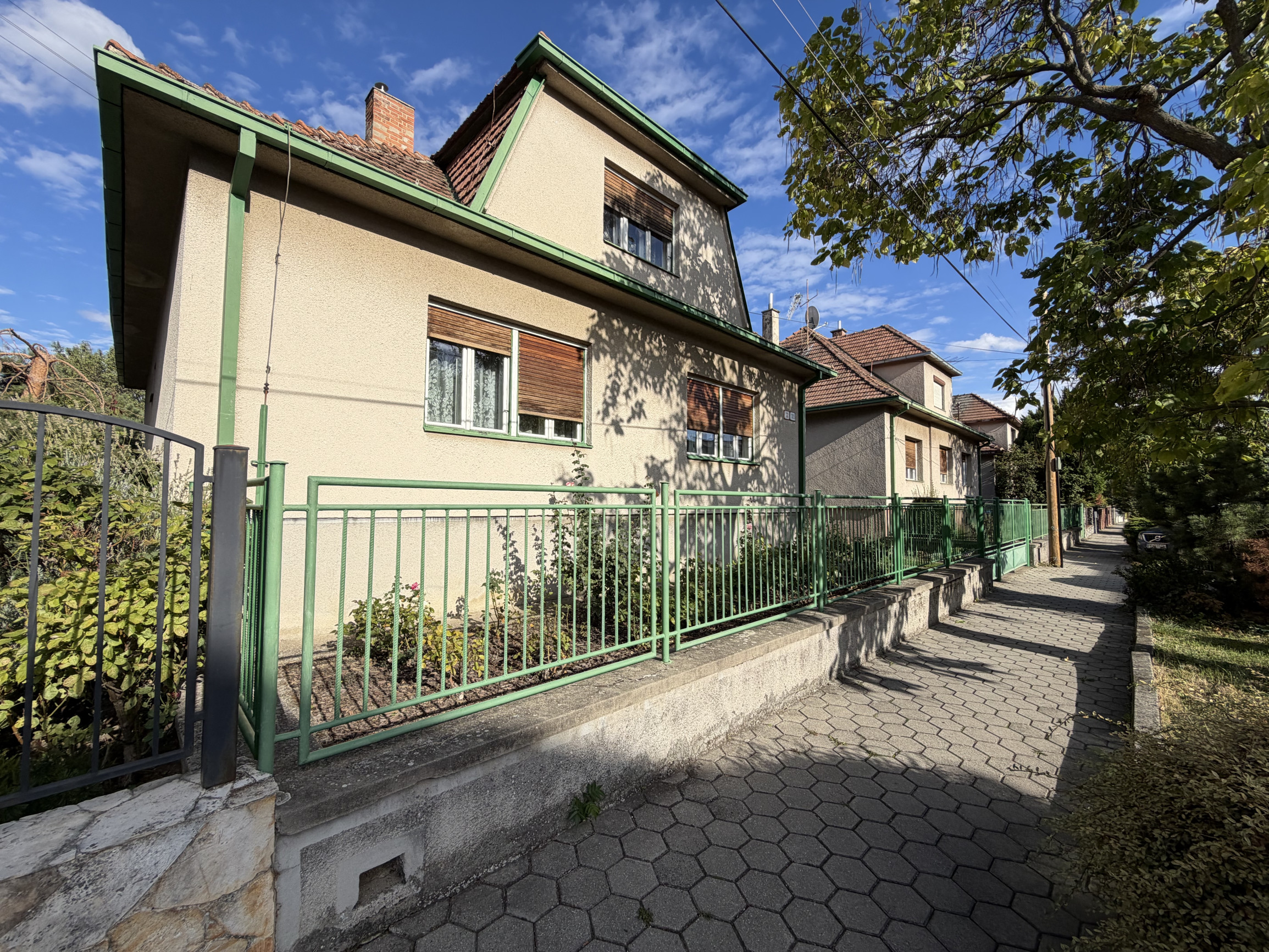 arete.sk – VÝNIMOČNÁ ADRESA V PEZINKU – RODINNÝ DOM S GARÁŽOU
