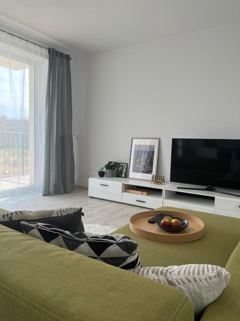 Areté real - Prenájom veľmi pekného zariadeného 2-izbového bytu  v Pezinku, ul. Dona Sandtnera