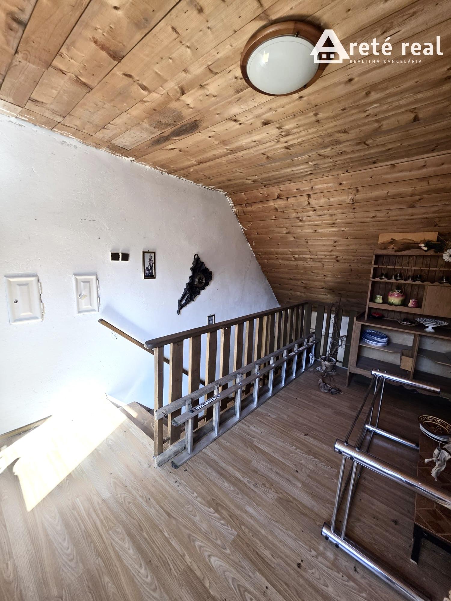 Areté real - predaj dom Šenkvice - veľký pozemok 1 089 m2