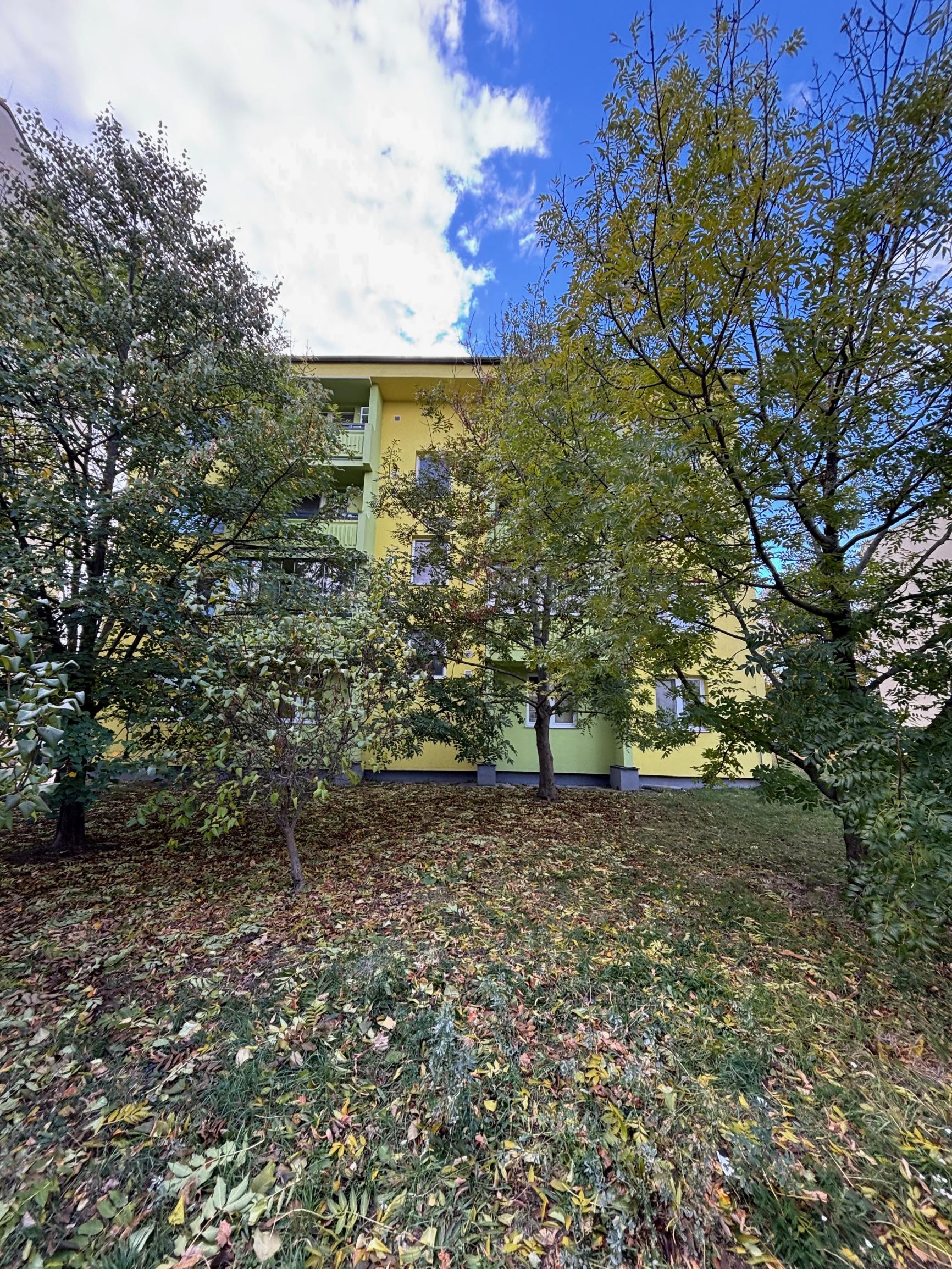 Areté real - Predaj 3-izbového bytu v Modre so zasklenou, zateplenou a vykurovanou loggiou